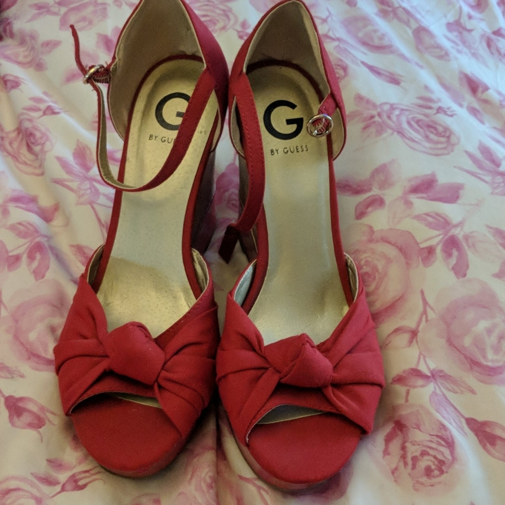 Red wedges